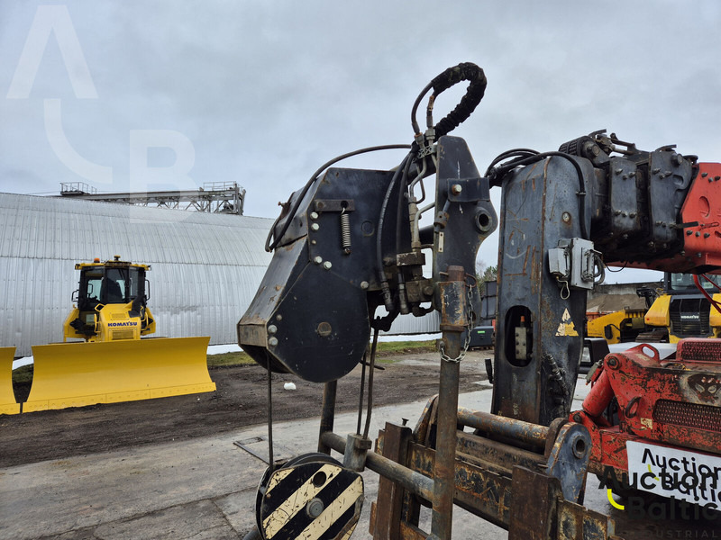 Telescopic handler Manitou MRT 1742: picture 10 Telescopic handler Manitou MRT 1742: picture 10