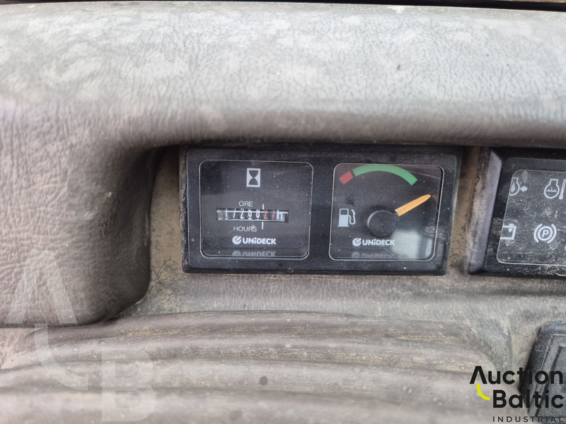 Telescopic handler Manitou MRT 1742: picture 9 Telescopic handler Manitou MRT 1742: picture 9