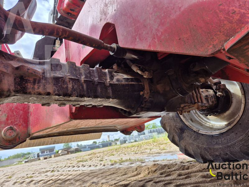 Telescopic handler Manitou MT 1740: picture 8