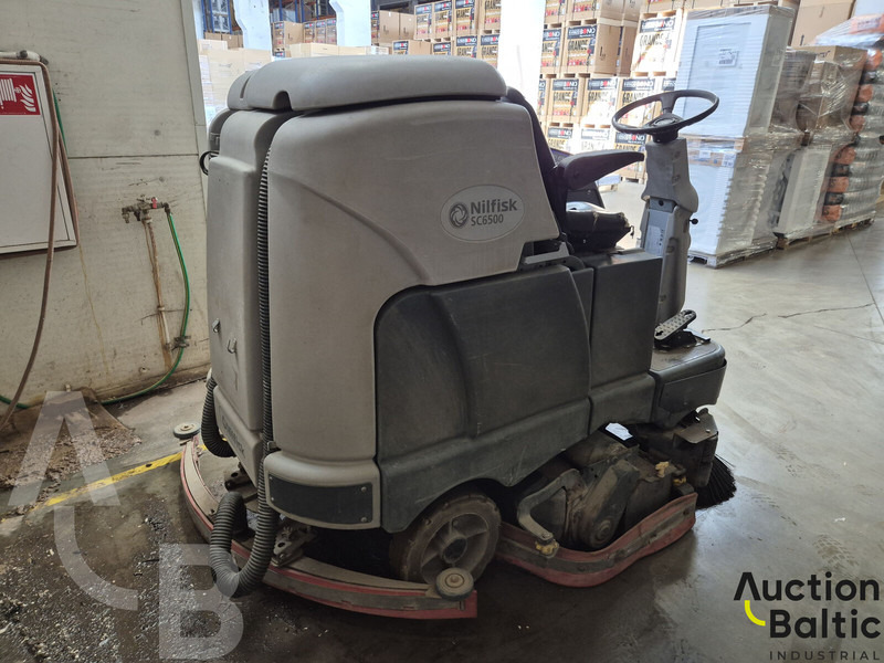 Nilfisk SC6500 - Road sweeper: picture 4 Nilfisk SC6500 - Road sweeper: picture 4