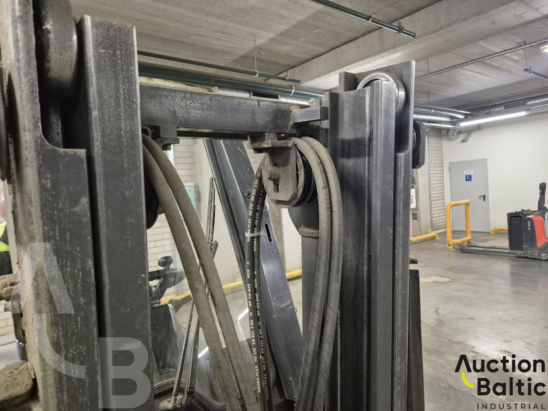 Leasing of Nissan KG1B1L15U Nissan KG1B1L15U: picture 13