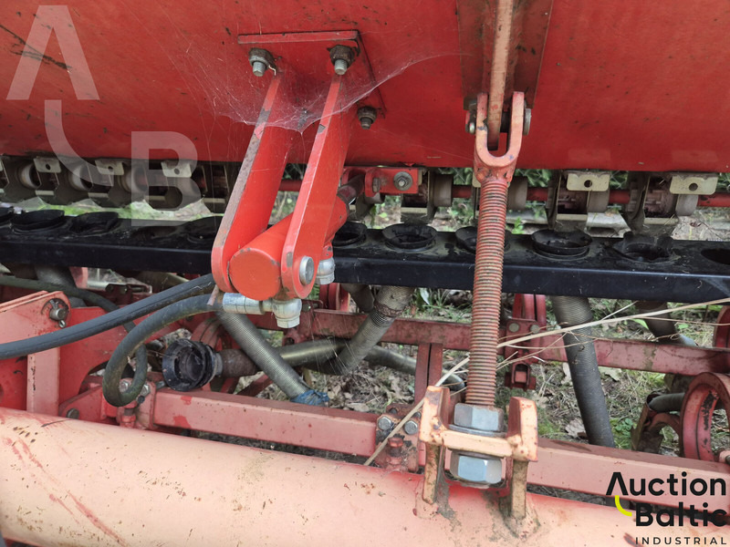 Sola 400/28 - Sowing equipment: picture 5 Sola 400/28 - Sowing equipment: picture 5