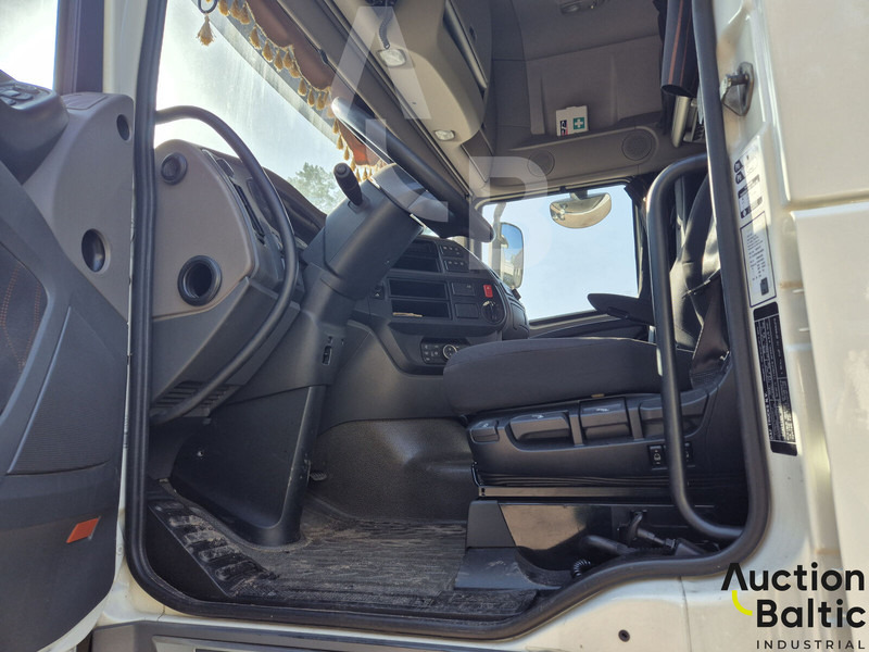 DAF XF480FT - Tractor unit: picture 5 DAF XF480FT - Tractor unit: picture 5