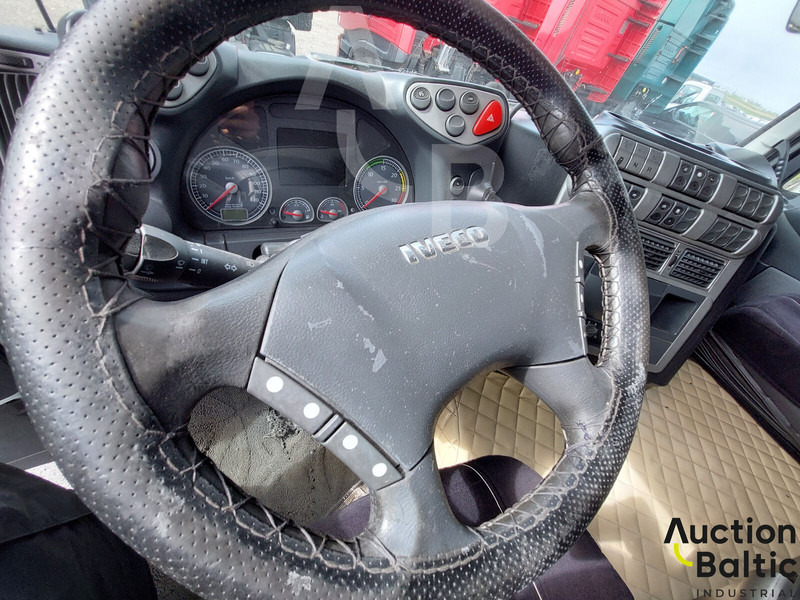 Tractor unit Iveco Stralis 420: picture 6