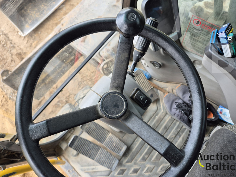 Wheel excavator Volvo EW 140 C: picture 10