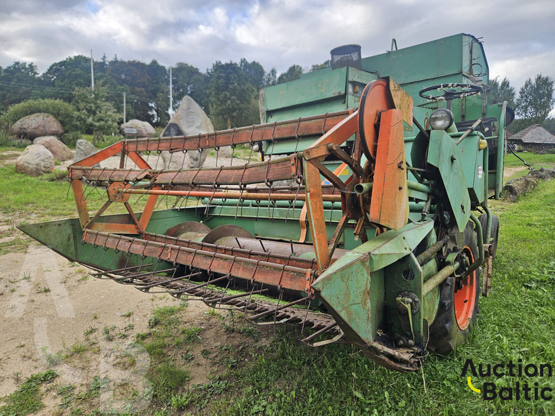 Westerasmaskiner AB AKTIV 800 - Combine harvester: picture 3 Westerasmaskiner AB AKTIV 800 - Combine harvester: picture 3