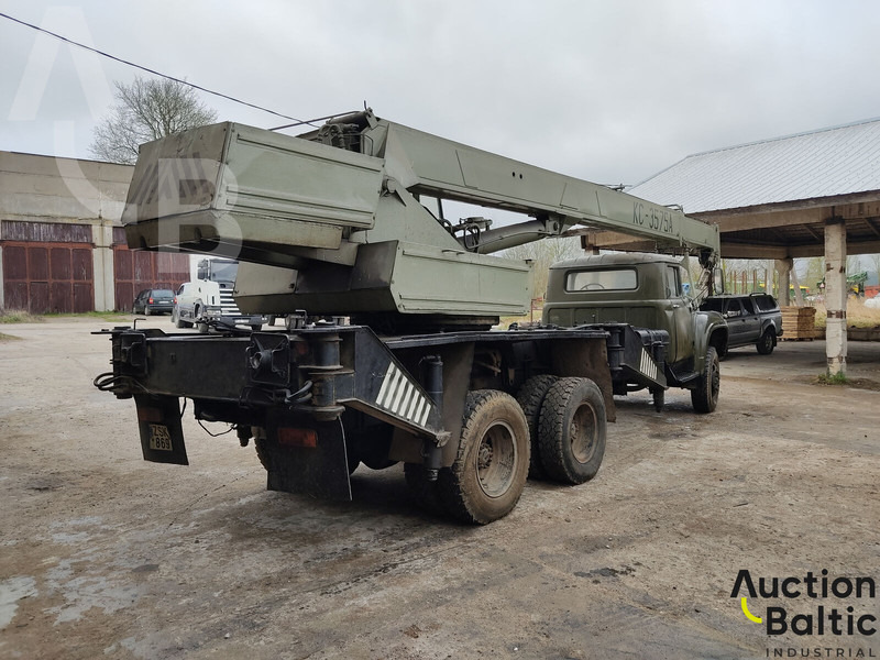 ZIL 133 - All terrain crane: picture 4 ZIL 133 - All terrain crane: picture 4