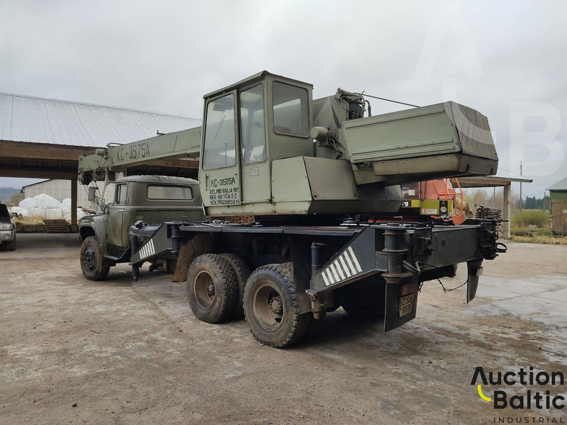 ZIL 133 - All terrain crane: picture 3 ZIL 133 - All terrain crane: picture 3