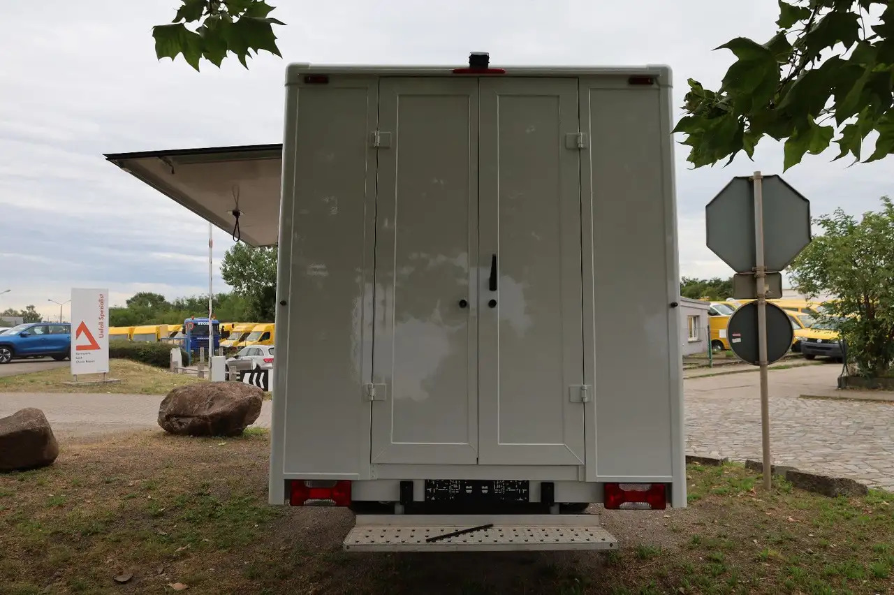 Iveco C30C/ FOODTRUCK/ Daily - Vending truck: picture 5 Iveco C30C/ FOODTRUCK/ Daily - Vending truck: picture 5