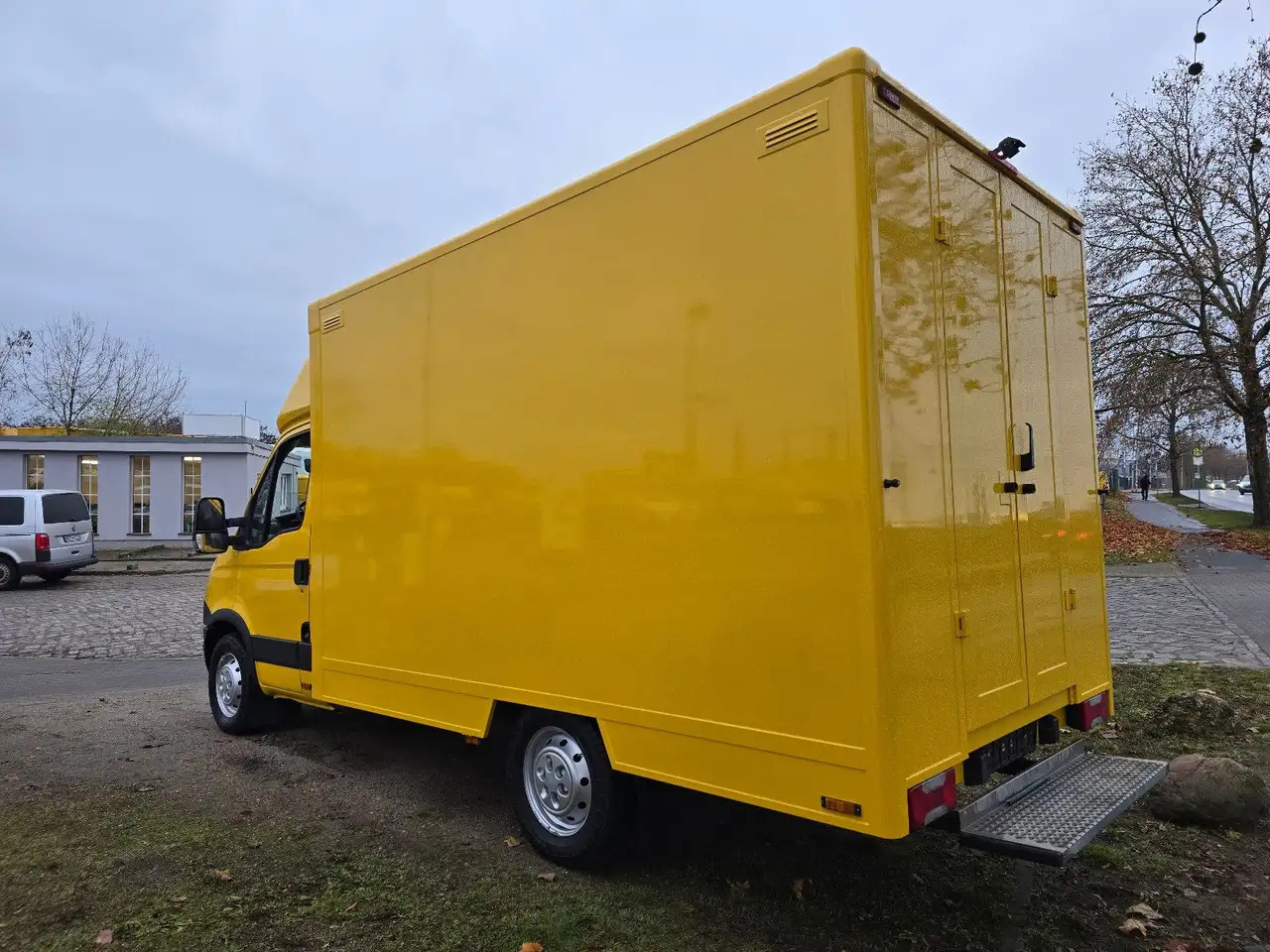 Iveco Daily/ Regalsystem/Luftfeder/KURZ/1. Hand - Box van: picture 5 Iveco Daily/ Regalsystem/Luftfeder/KURZ/1. Hand - Box van: picture 5