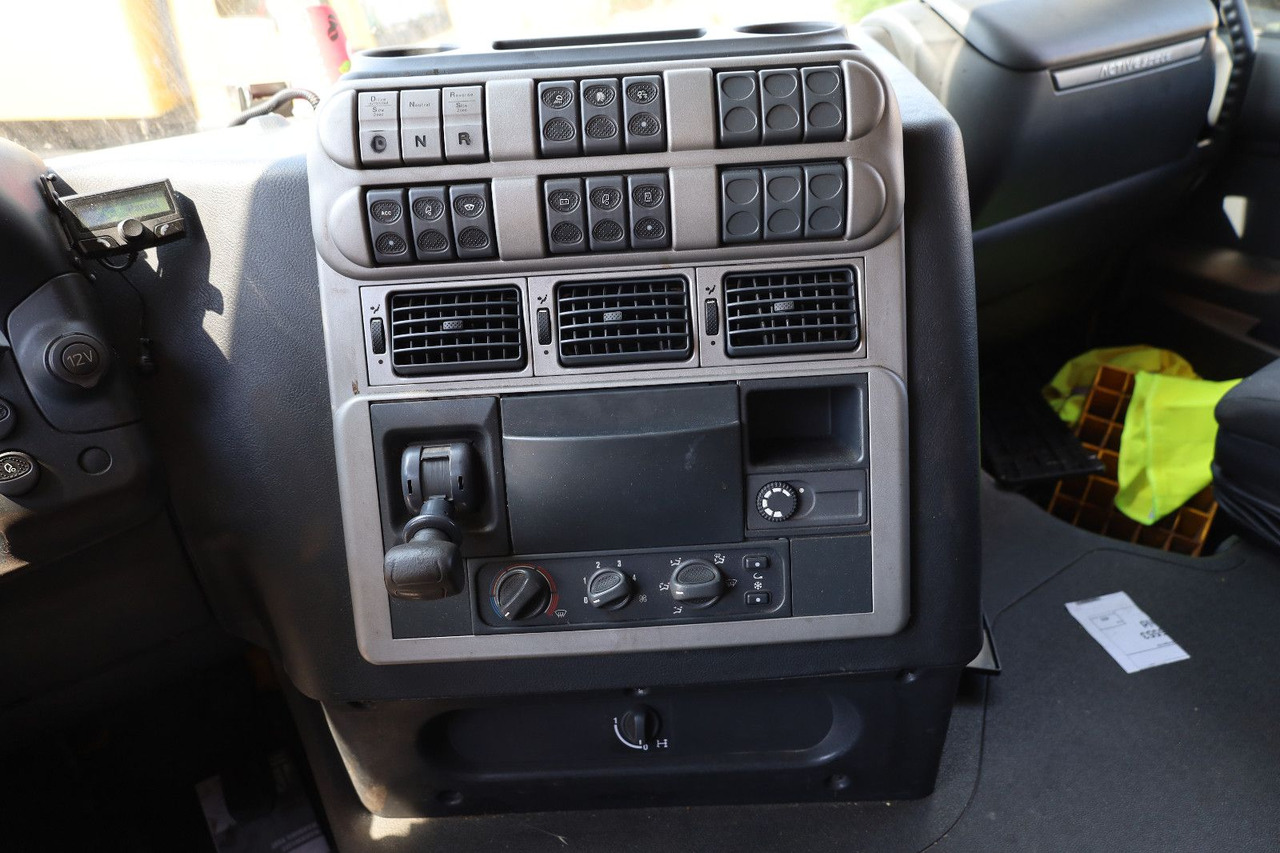 Container transporter/ Swap body truck Iveco STRALIS/Magirus/L042/1. Hand: picture 9