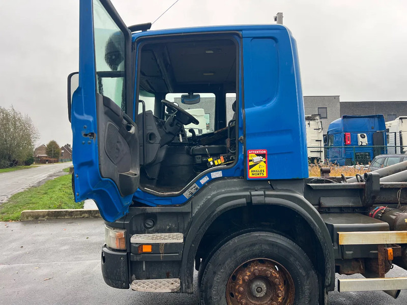 Hook lift truck Scania P420 Belgian truck**205.000km**Retarder full steel**: picture 16