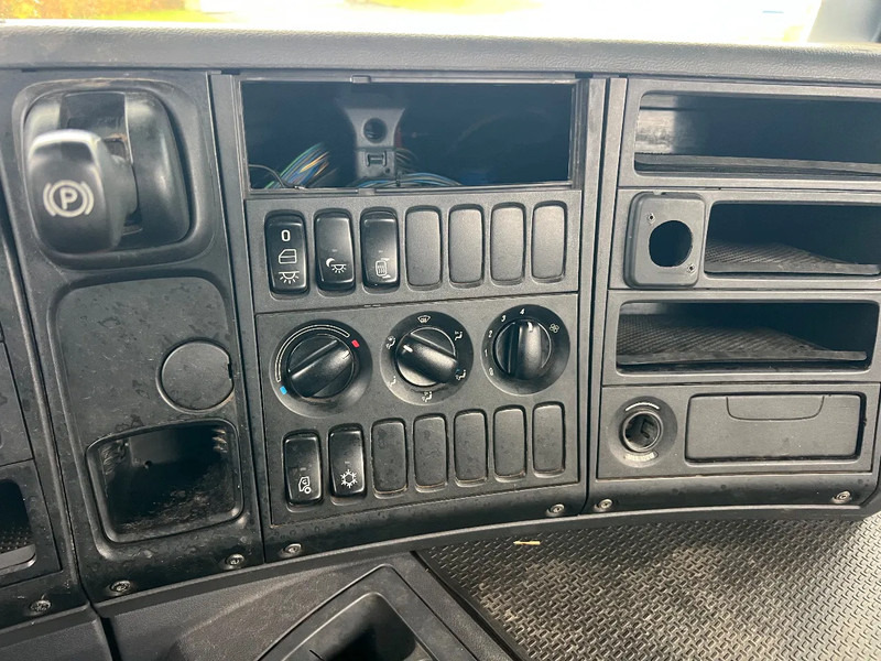 Hook lift truck Scania P420 Belgian truck**205.000km**Retarder full steel**: picture 18