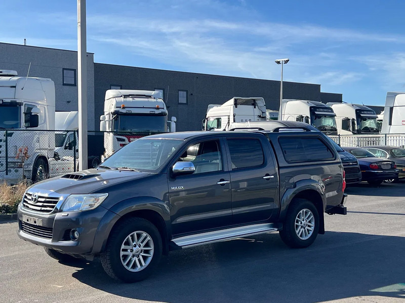 Toyota Hilux 4x4 Manual gearbox***Belgian car***First owner - Pickup truck: picture 2 Toyota Hilux 4x4 Manual gearbox***Belgian car***First owner - Pickup truck: picture 2