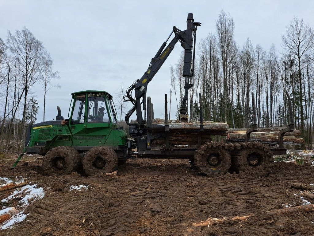 John Deere 1210 G - Forwarder: picture 5 John Deere 1210 G - Forwarder: picture 5