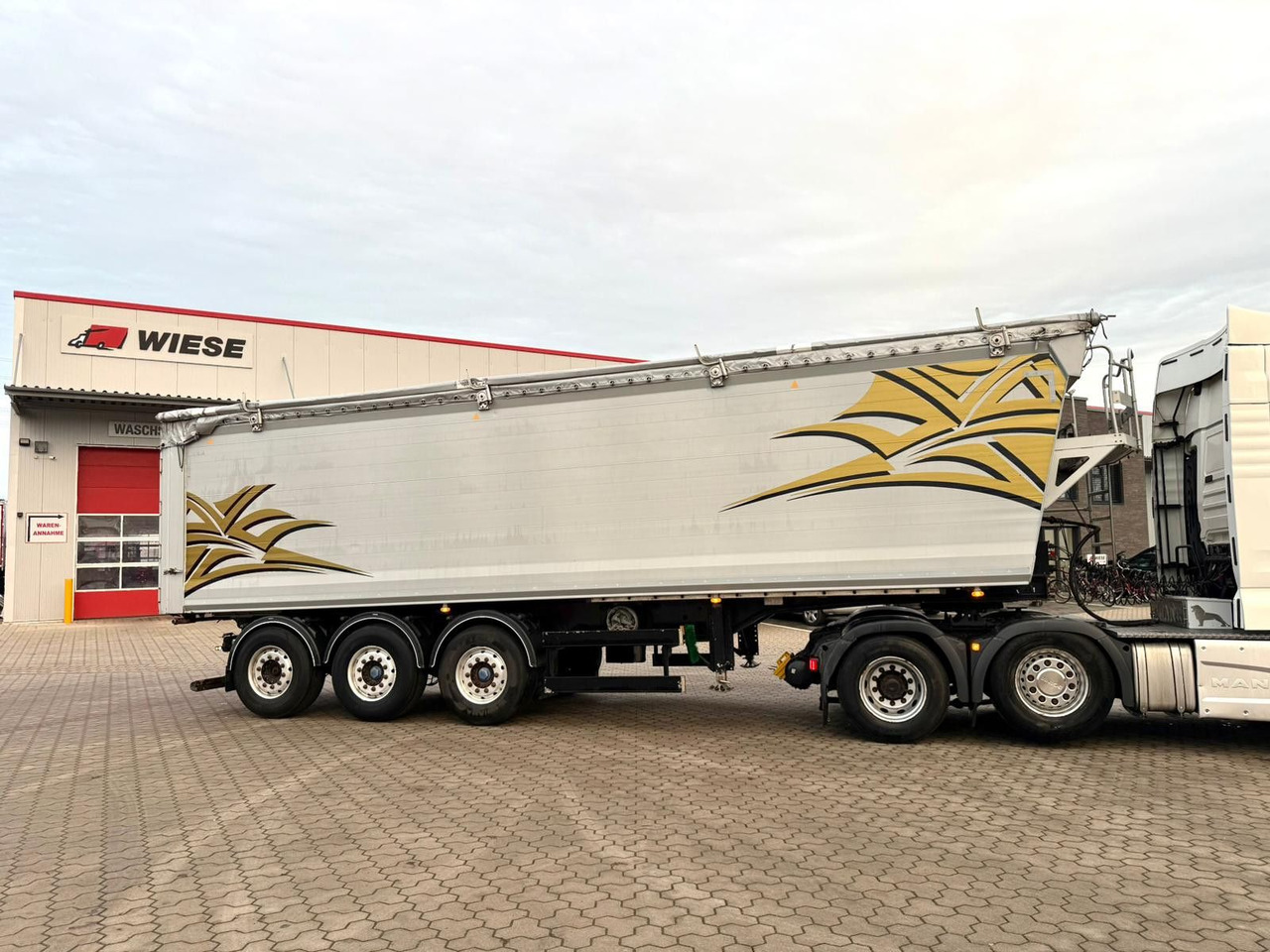 Benalu Bulkliner 95 Alu Kippmulde 51,5m³ - Tipper semi-trailer: picture 5 Benalu Bulkliner 95 Alu Kippmulde 51,5m³ - Tipper semi-trailer: picture 5