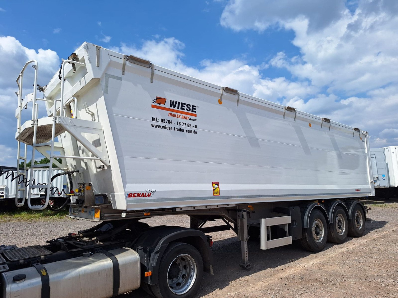 Benalu Bulkliner S 95 50m³ Kombiklappe - Tipper semi-trailer: picture 1 Benalu Bulkliner S 95 50m³ Kombiklappe - Tipper semi-trailer: picture 1