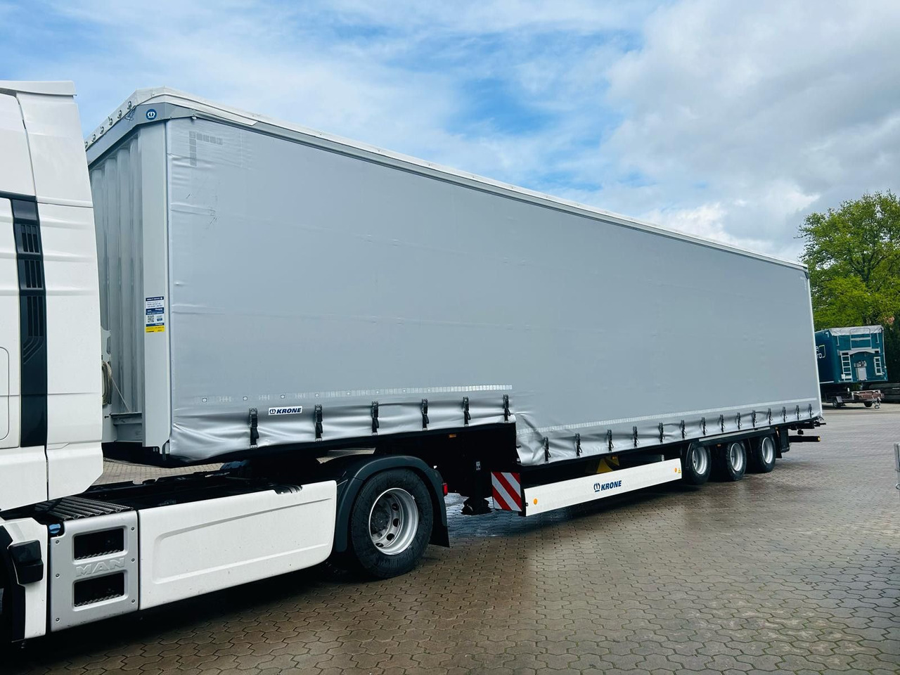 Krone SDP 27 Stufensattel Auflieger mit Spreizheck - Low loader semi-trailer: picture 3 Krone SDP 27 Stufensattel Auflieger mit Spreizheck - Low loader semi-trailer: picture 3