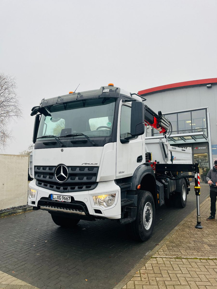 Mercedes-Benz Arocs 1835 4x4 Meiller Fassi Kran Kipper - Tipper, Crane truck: picture 3 Mercedes-Benz Arocs 1835 4x4 Meiller Fassi Kran Kipper - Tipper, Crane truck: picture 3