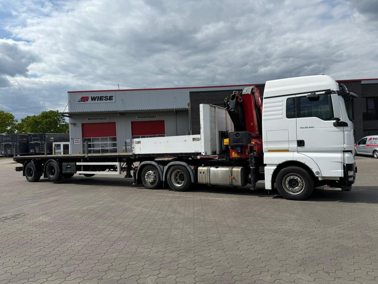 MAN TGX 26.440 6x2 mit HMF 3000-5 Kran - Tractor unit: picture 4 MAN TGX 26.440 6x2 mit HMF 3000-5 Kran - Tractor unit: picture 4