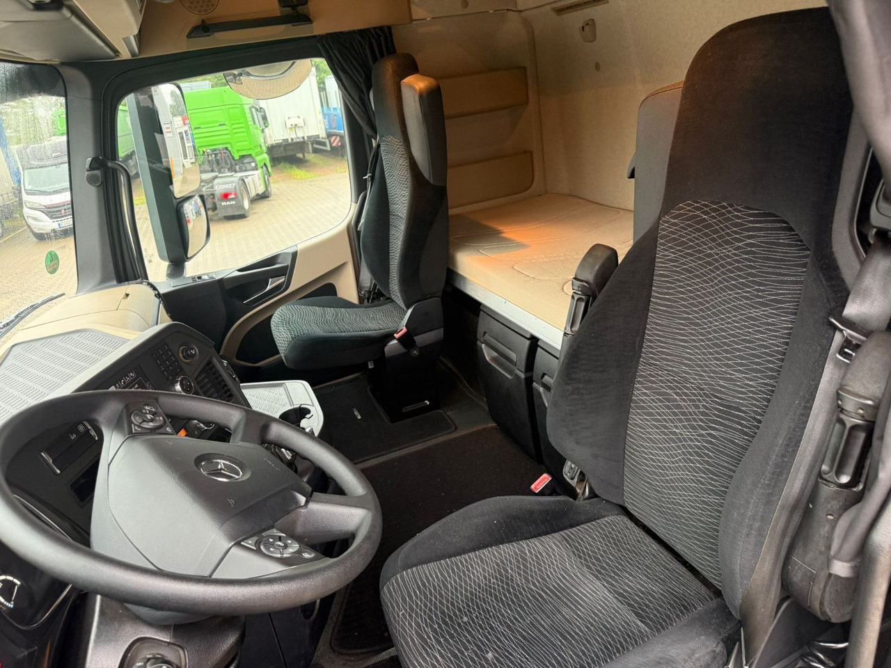 Tractor unit Mercedes-Benz Actros 1851 LS 4x2 Hydraulik Alu Felgen: picture 7 Tractor unit Mercedes-Benz Actros 1851 LS 4x2 Hydraulik Alu Felgen: picture 7