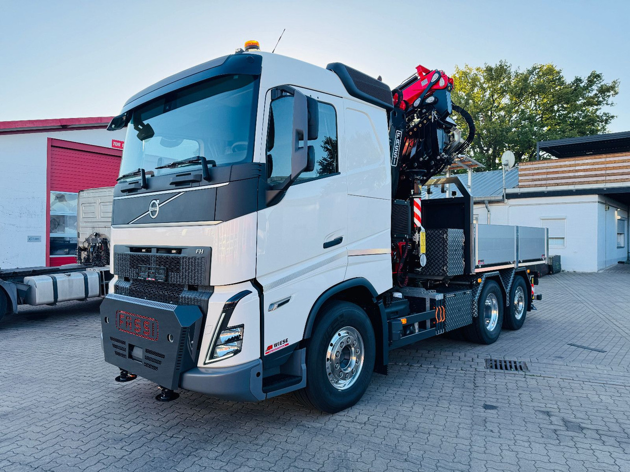 Volvo FH500 6x2 mit Fassi F545 2.27 JIB Winde sofort - Crane truck: picture 1 Volvo FH500 6x2 mit Fassi F545 2.27 JIB Winde sofort - Crane truck: picture 1