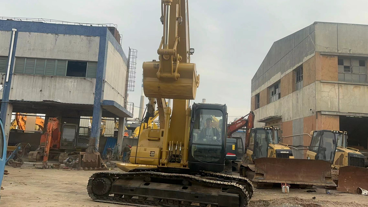 CATERPILLAR 320C - Crawler excavator: picture 5 CATERPILLAR 320C - Crawler excavator: picture 5