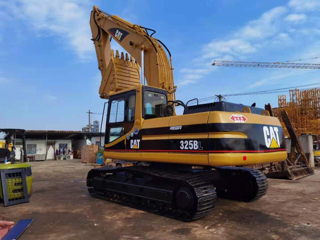 CATERPILLAR 325BL - Crawler excavator: picture 2 CATERPILLAR 325BL - Crawler excavator: picture 2