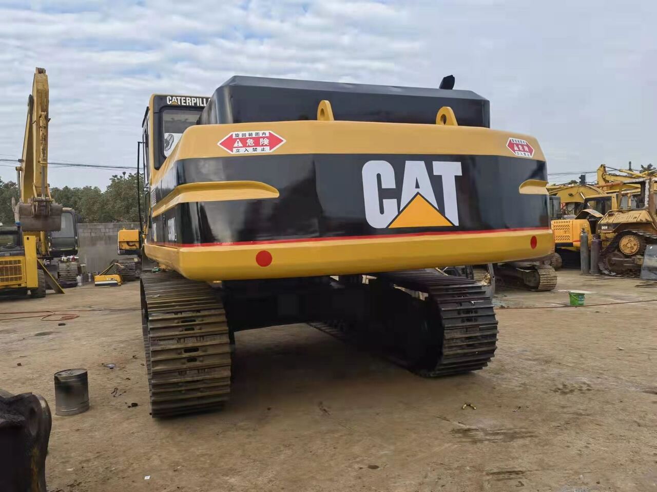 CATERPILLAR 330BL - Crawler excavator: picture 4 CATERPILLAR 330BL - Crawler excavator: picture 4
