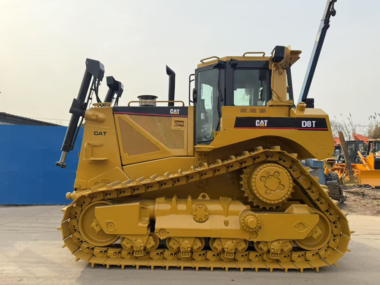 CATERPILLAR D8T - Bulldozer: picture 4 CATERPILLAR D8T - Bulldozer: picture 4