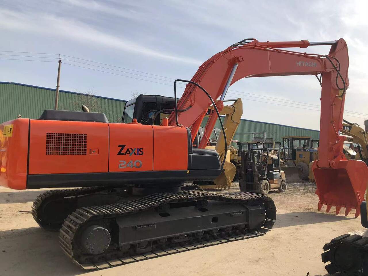 HITACHI ZX240 - Crawler excavator: picture 2 HITACHI ZX240 - Crawler excavator: picture 2