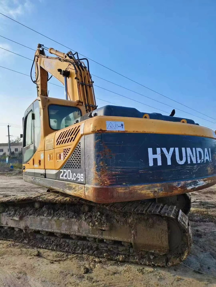 Hyundai R220LC-9S - Crawler excavator: picture 1 Hyundai R220LC-9S - Crawler excavator: picture 1