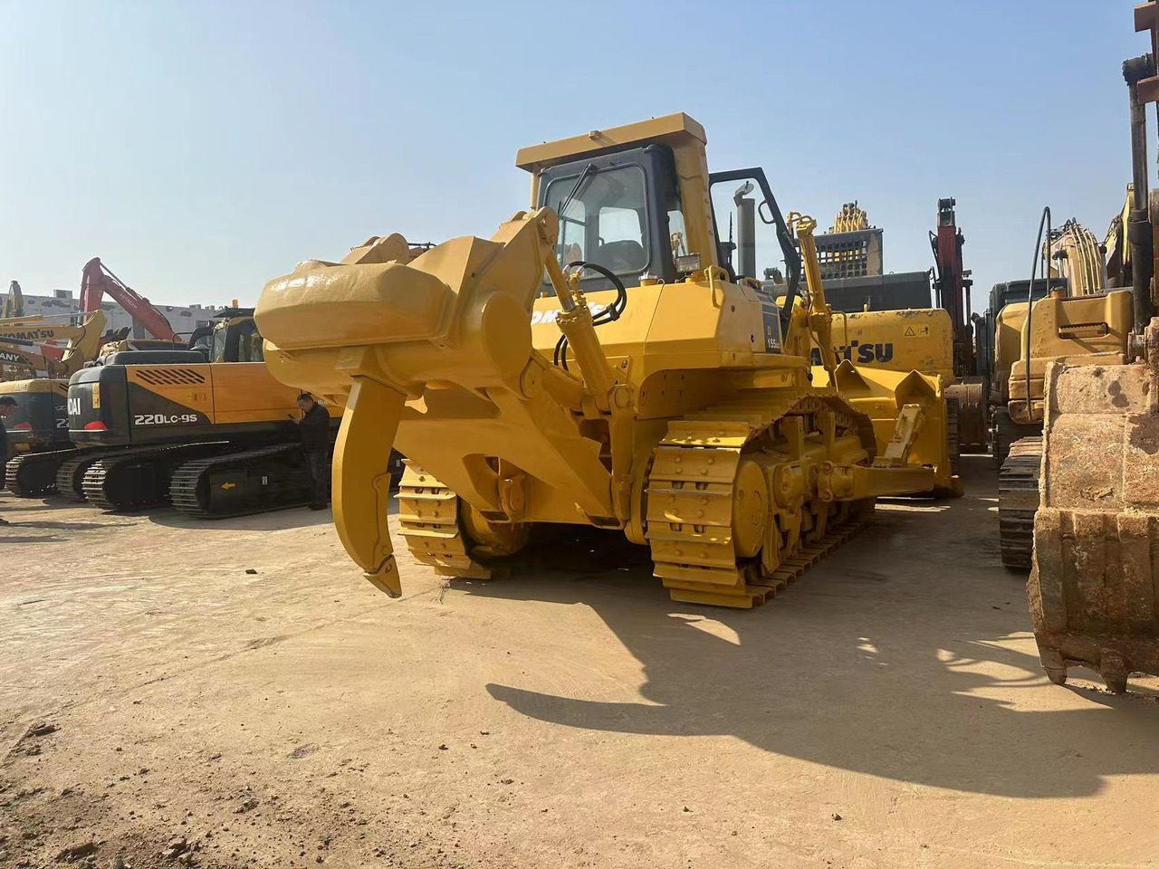 KOMATSU D155AX - Bulldozer: picture 3 KOMATSU D155AX - Bulldozer: picture 3