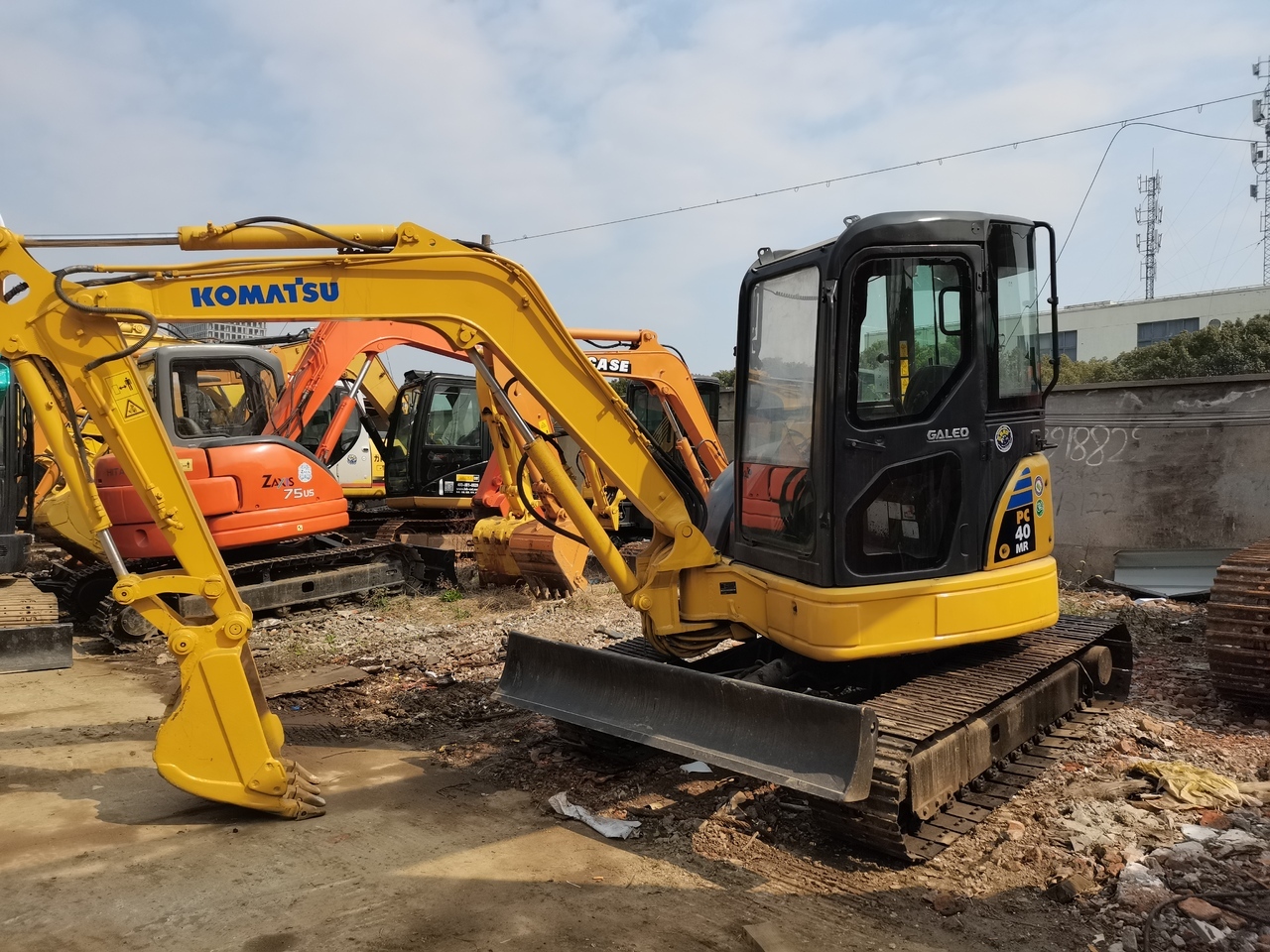 KOMATSU PC40MR - Mini excavator: picture 1 KOMATSU PC40MR - Mini excavator: picture 1