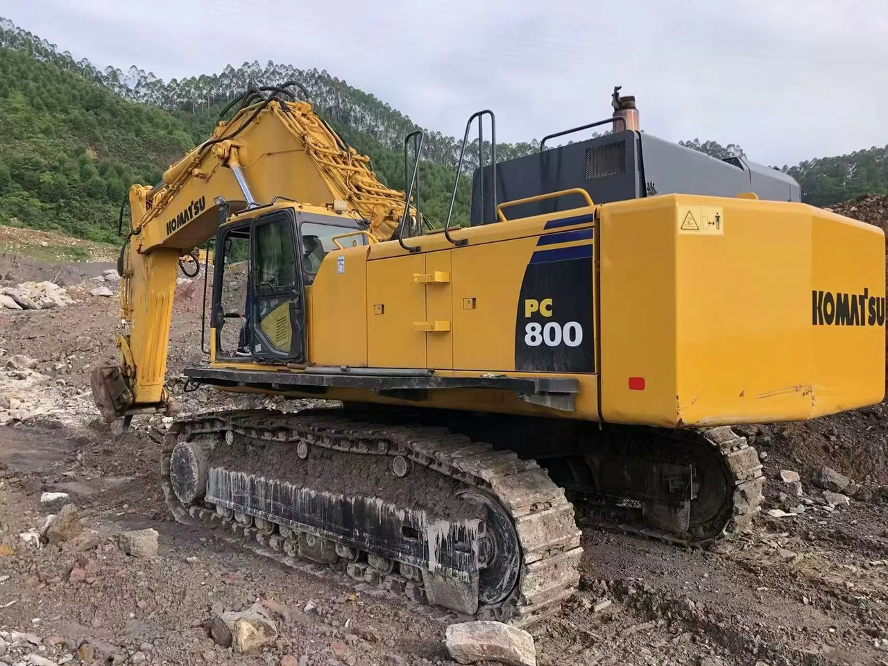 KOMATSU PC800-7 - Crawler excavator: picture 1 KOMATSU PC800-7 - Crawler excavator: picture 1