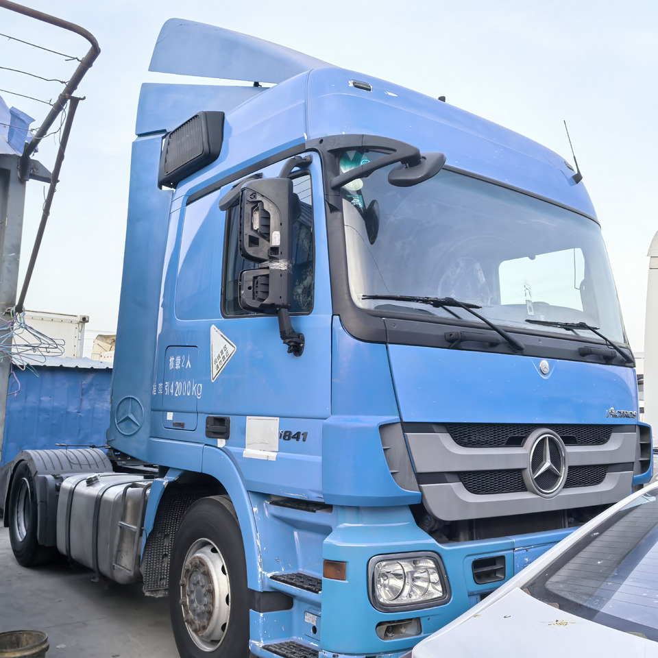 Mercedes-Benz 1841 4x2 - Tractor unit: picture 3 Mercedes-Benz 1841 4x2 - Tractor unit: picture 3