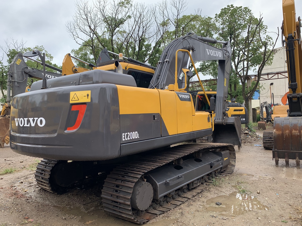 VOLVO EC200DL - Crawler excavator: picture 5 VOLVO EC200DL - Crawler excavator: picture 5