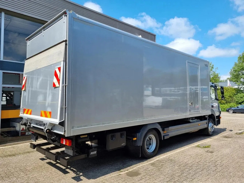 Mercedes-Benz Atego 1218 Koffer/ Ladebordwand/ Airco/ Grau Metallic - Box truck: picture 3 Mercedes-Benz Atego 1218 Koffer/ Ladebordwand/ Airco/ Grau Metallic - Box truck: picture 3