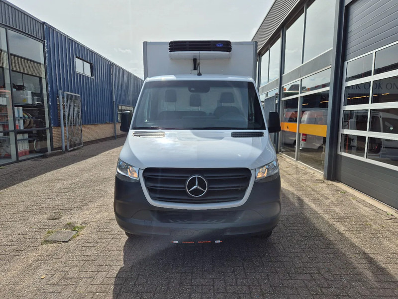 Mercedes-Benz Sprinter 516 CDI/ Kuhlkoffer/ Carrier Xarios 300/ -20/ +20/ Standby 230V - Refrigerated van: picture 4 Mercedes-Benz Sprinter 516 CDI/ Kuhlkoffer/ Carrier Xarios 300/ -20/ +20/ Standby 230V - Refrigerated van: picture 4