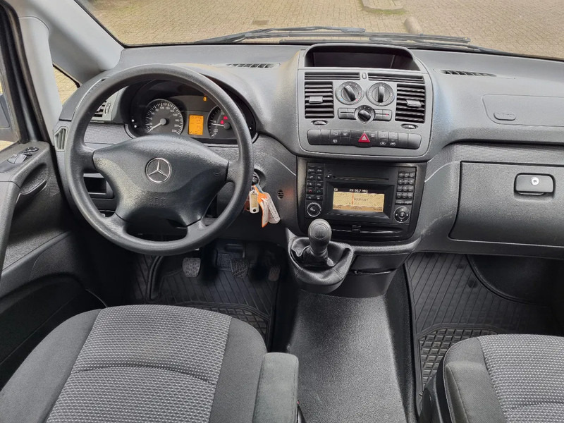 Interior photo 1: Combi van Mercedes-Benz Vito 113 CDI Dubbele Cabine Doka Euro 5B 91.000 KM
