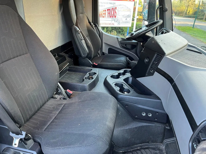 Mercedes-Benz Antos CARRIER FRIGO !! LOW KM !! - Refrigerator truck: picture 5 Mercedes-Benz Antos CARRIER FRIGO !! LOW KM !! - Refrigerator truck: picture 5