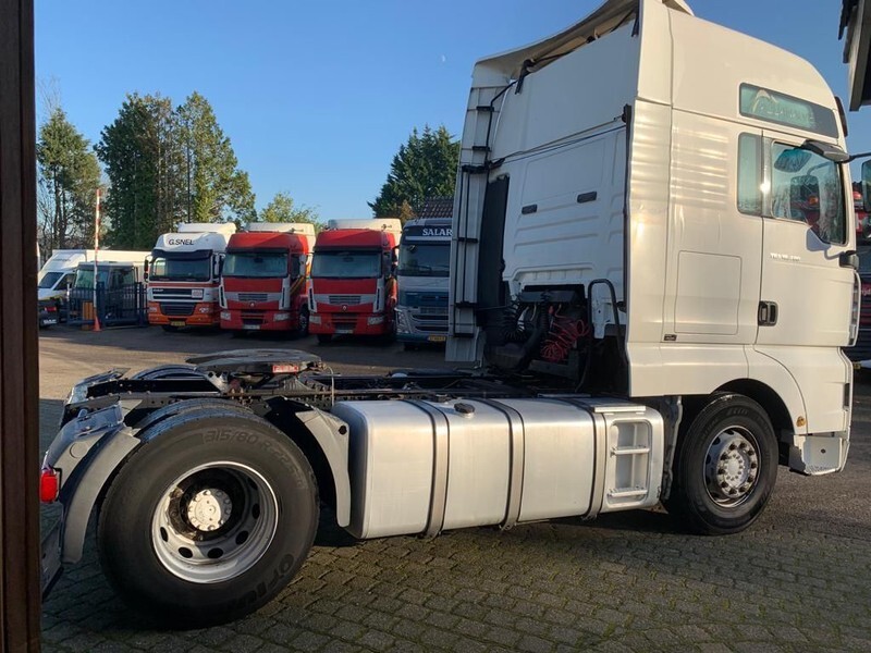 MAN TGA 18.480 6 HEAD ENGINE AUTOMATIC RETARDER - Tractor unit: picture 3 MAN TGA 18.480 6 HEAD ENGINE AUTOMATIC RETARDER - Tractor unit: picture 3