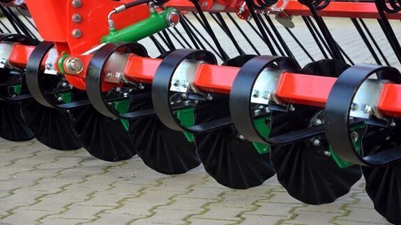 AGRO-MASZ Brona Mulczowa BM75 - Spring tine harrow: picture 4 AGRO-MASZ Brona Mulczowa BM75 - Spring tine harrow: picture 4