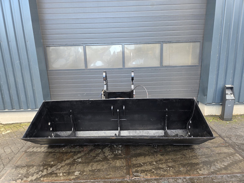 Verachtert cw55s kantelbak cw55 tilting bucket - Bucket for Construction machinery: picture 1 Verachtert cw55s kantelbak cw55 tilting bucket - Bucket for Construction machinery: picture 1