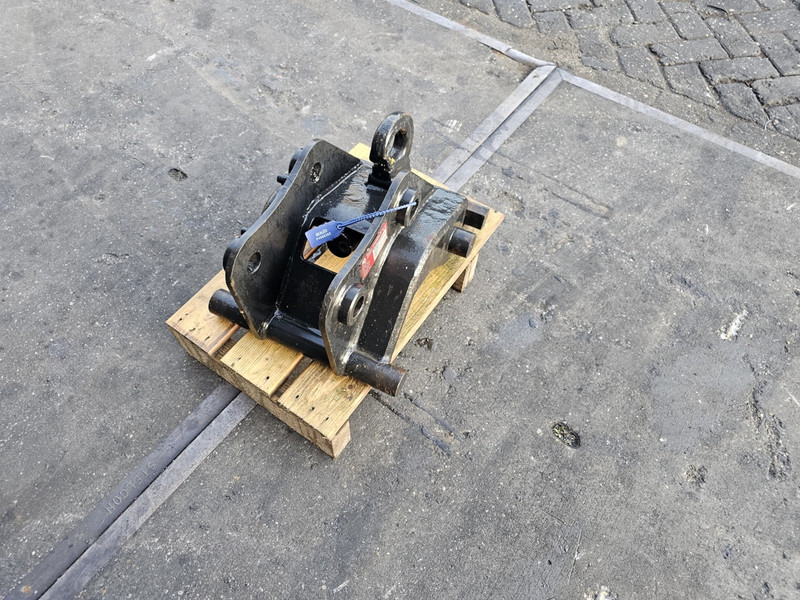 Hydr. snelwissel cw 10 pladdet verachtert cw 10 snelwissel - Quick coupler for Construction machinery: picture 4 Hydr. snelwissel cw 10 pladdet verachtert cw 10 snelwissel - Quick coupler for Construction machinery: picture 4