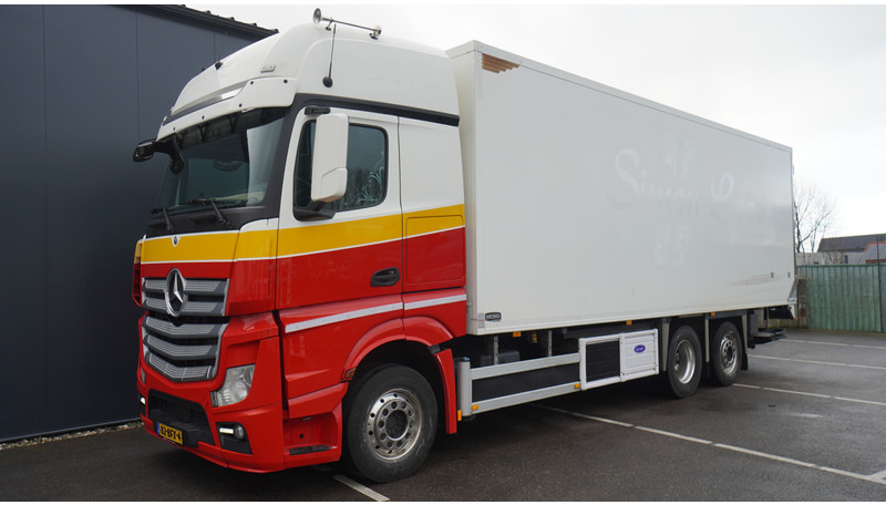 Mercedes-Benz ACTROS 2745 6X2 FRIGO 860.000KM - Refrigerator truck: picture 3 Mercedes-Benz ACTROS 2745 6X2 FRIGO 860.000KM - Refrigerator truck: picture 3