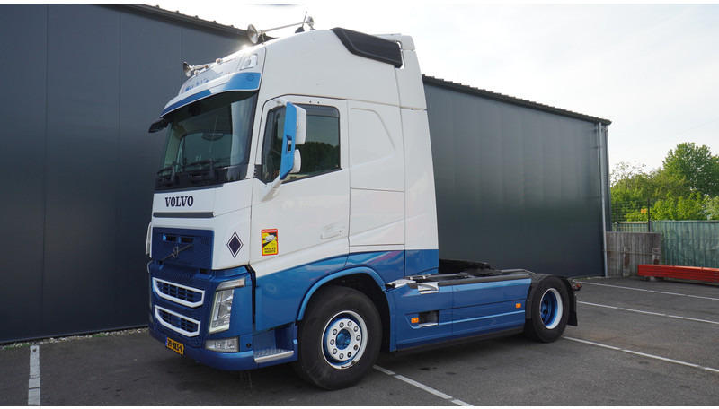 Volvo FH 460 GLOBETROTTER EURO 6 - Tractor unit: picture 3 Volvo FH 460 GLOBETROTTER EURO 6 - Tractor unit: picture 3