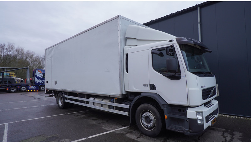 Volvo FE 280 CLOSED BOX 354.000KM MANUAL GEARBOX - Box truck: picture 4 Volvo FE 280 CLOSED BOX 354.000KM MANUAL GEARBOX - Box truck: picture 4