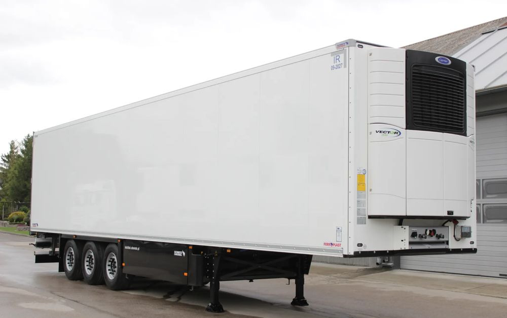 Schmitz Cargobull V7 FP 60 CARRIER VECTOR 1550 / ŚCIANA 7 CM / JAK NOWA / - Refrigerator semi-trailer: picture 1 Schmitz Cargobull V7 FP 60 CARRIER VECTOR 1550 / ŚCIANA 7 CM / JAK NOWA / - Refrigerator semi-trailer: picture 1