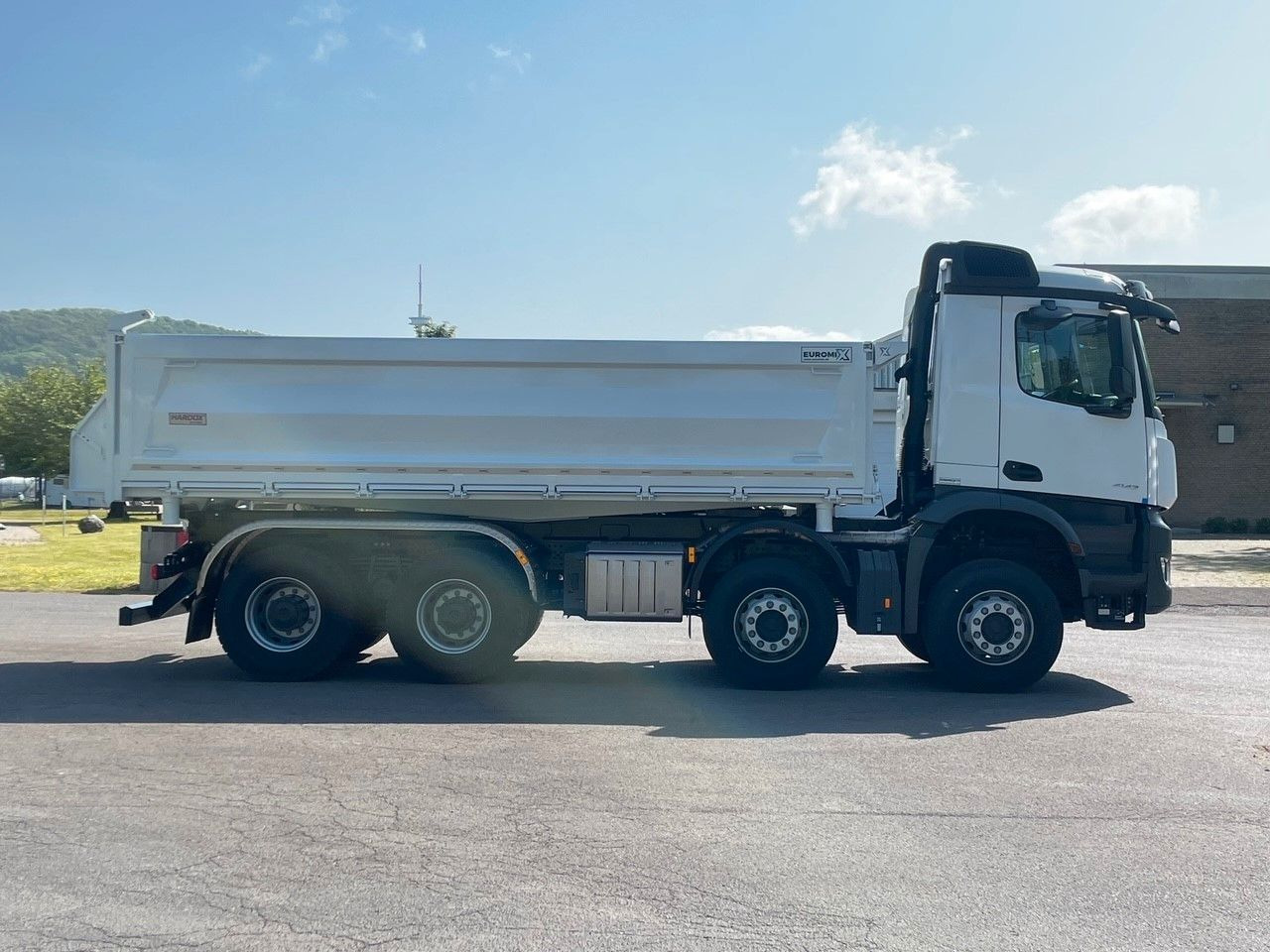 Mercedes-Benz 4145 8X4 Euromix EMT 3-Seiten-Kipper - Tipper: picture 5 Mercedes-Benz 4145 8X4 Euromix EMT 3-Seiten-Kipper - Tipper: picture 5